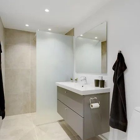 Constance - 50m From The Sea By Interhome