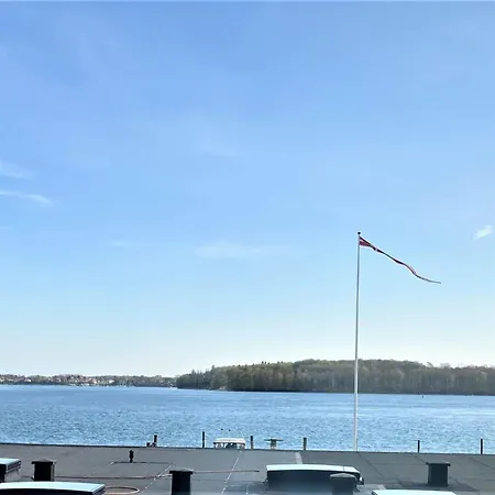 Constance - 50m From The Sea By Interhome